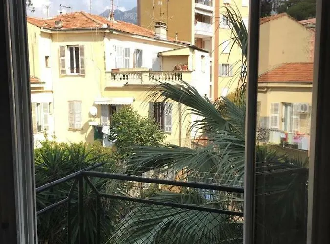 Lovely Apartment In Mention French Riviera